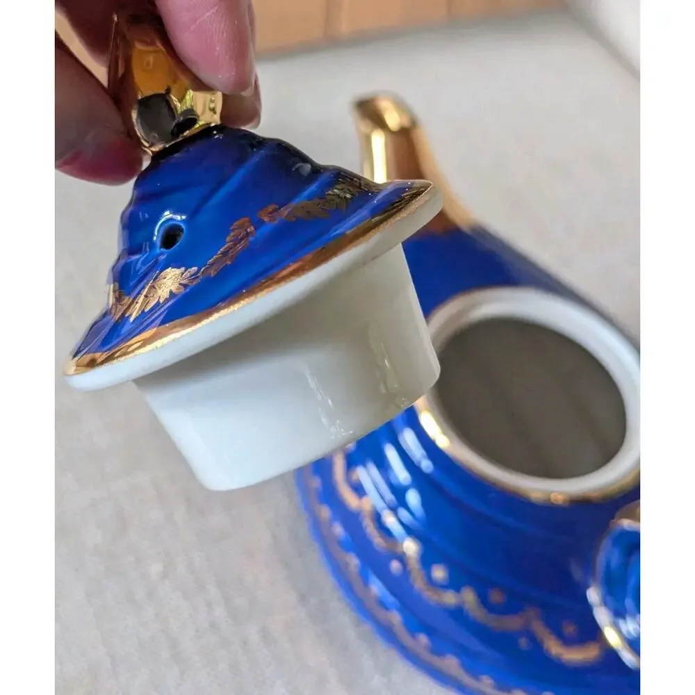 Hall China MCM Marine Blue Aladdin Teapot With Gold Trim and Lid 1950s